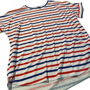 Crown and Ivy size large new without tags top great color super soft